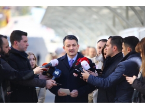 Bakan Pakdemirli: "Ufak Tefek Hatalarla Esnafı Üzmemek Gerekli"