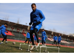 Karaköprü Gözünü Kızılcabölük’e Dikti