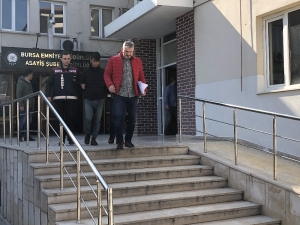 1 Milyon 400 Bin Liralık Ziynet Eşyası Dolandırıcıları Yakalandı