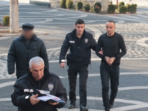 Eski Karısını Bıçaklayan Şahıs Tutuklandı