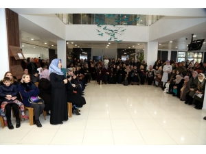 Vatandaşlar Eyüpsultan’dan Dualarla Kutsal Topraklara Uğurlandı