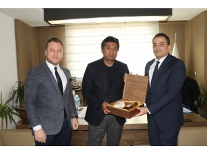 Sri Lanka Büyükelçisi’ne ’Mesir Festivali’ Daveti