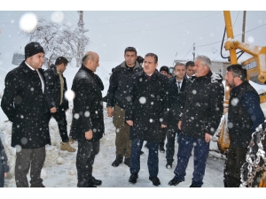 Vali Akbıyık Karla Mücadele Çalışmalarını Denetledi