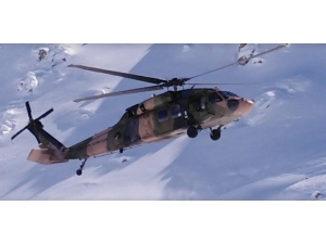 Yüksekova’da Karda Mahsur Kalan Öğrenciler Helikopterle Tahliye Edildi