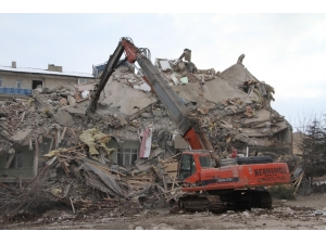 Gürgen, Elazığ’da Yıkım Çalışmalarıyla İlgili Bilgi Verdi