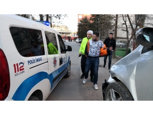 Ehliyeti Alkolden İptal Edildi, Yine Alkollü Araç Kullanırken Kaza Yaptı