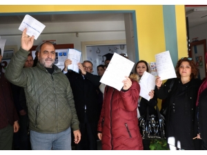 Özel Okul İflas Edince Öğrenciler Mağdur Oldu