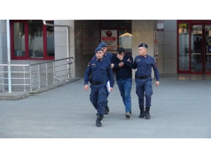 Otel Çalışanı, Müşterinin 6 Bin Eurosunu Çaldı