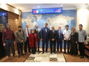 Malezya Ve Hindistan Üniversitelerinden Kbü’ye Ziyaret