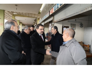 Başkan Canpolat Hal Pazarı Esnafı İle Bir Araya Geldi