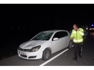 Antalya’da Otomobil Yayaya Çarptı: 1 Yaralı