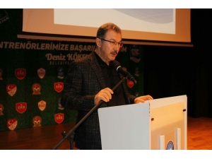 Başkan Deniz Köken İstanbullu Antrenörlerle Buluştu