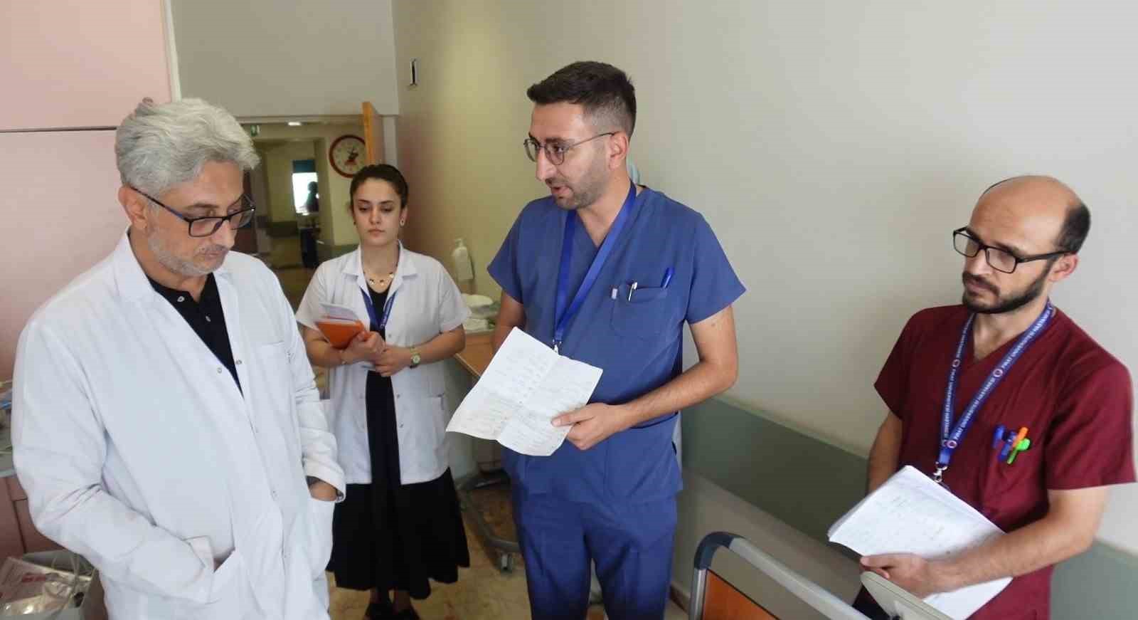 prof-dr-aytac-ms-hastali-sicaga-karsi-cok-hassastir