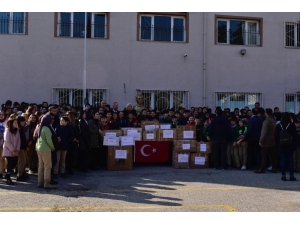 Mustafakemalpaşalı Öğrenciler Elazığ’daki Kardeşlerini Unutmadı