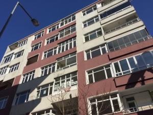 Bahçelievler’de Ağır Hasarlı Binaların Yıkımlarına Başlandı