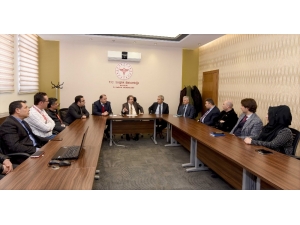 Temiz Havuz Suyu Sertifikaları Sahiplerine Teslim Edildi