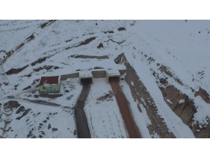 Bayburt Sahile Bir Adım Daha Yaklaştı