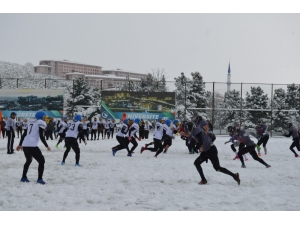 Korumalı Futbol Takımından Alkışlanacak Mücadele