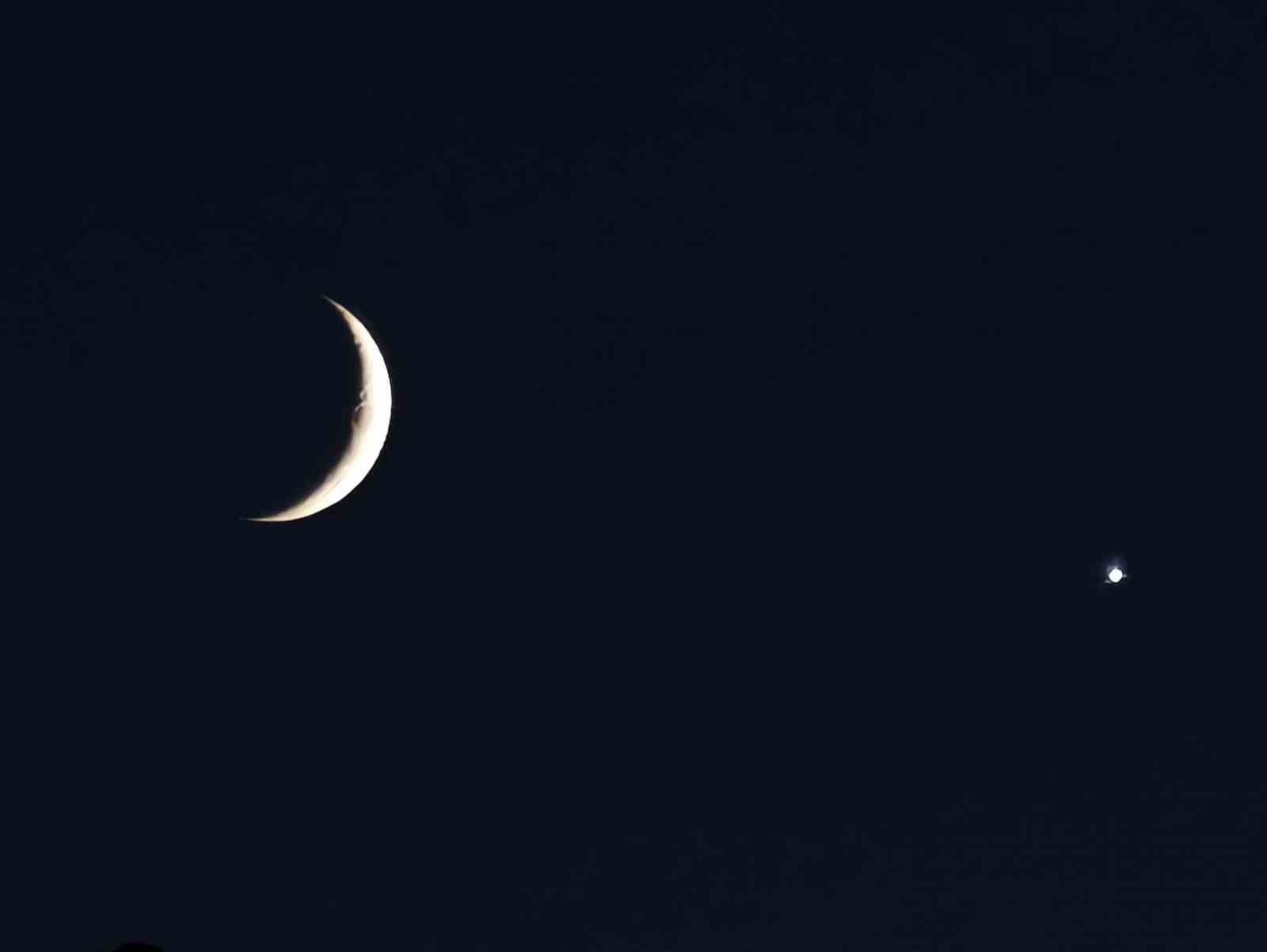 ahlat-ta-hilal-ve-venus-gokyuzunu-susledi