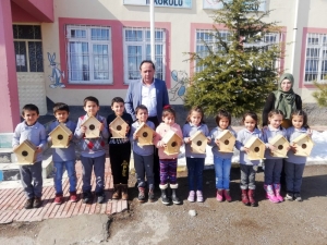 Kuşlar Üşümesin Diye Yuva Yaptılar
