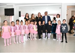 Çetin’den Sanata Destek