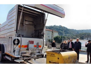 Söke Belediyesi Konteyner Yıkama Ve Dezenfekte Aracı Aldı