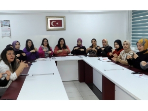İşaret Dili Öğreniyorlar