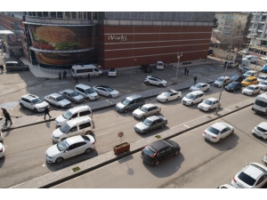 Trafikte Kurallara Uymayanlar Drone Takıldı