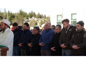 Okul Müdürünü Yaraladıktan Sonra Kendini Vuran Hizmetli Toprağa Verildi