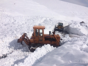 Hakkari-şırnak Kara Yoluna Çığ Düştü