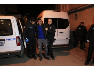 Araba Hırsızı Yakalanınca “ Oyun Zannettim” Dedi