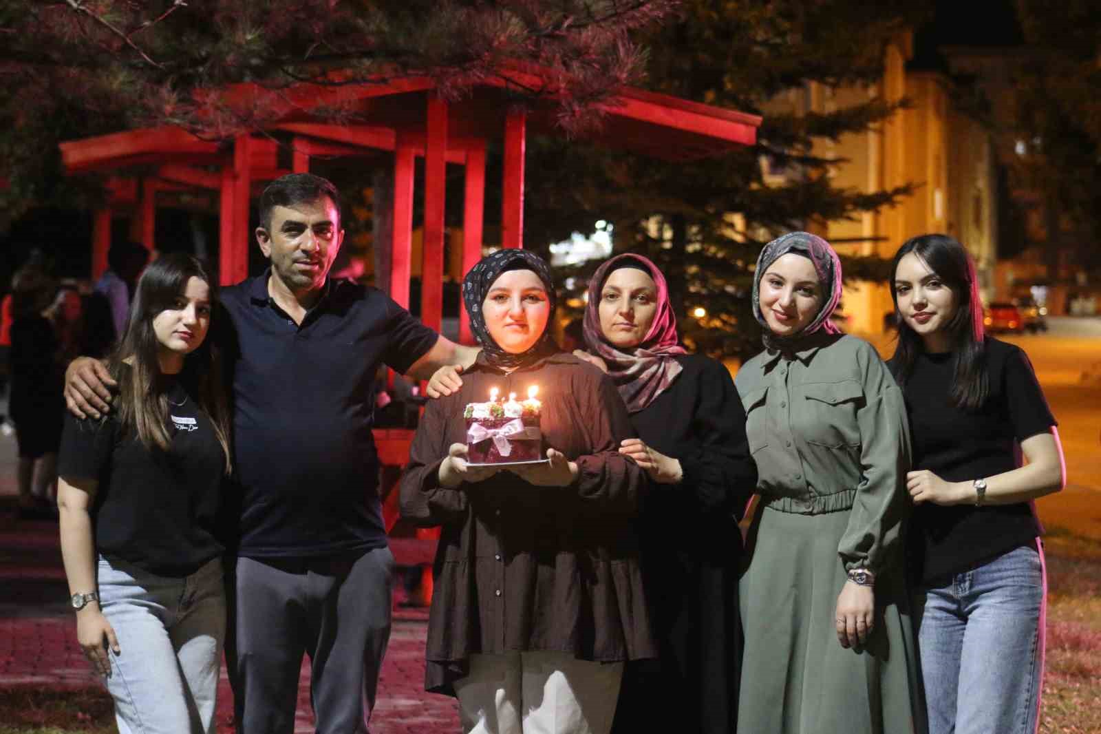 ozel-esra-ya-ozel-dogum-gunu