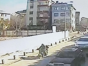 Ümraniye’de Motosiklet Hırsızlığı Kamerada