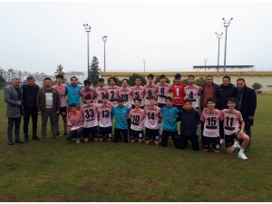 Velilerin Kurduğu Futbol Takımı Şampiyon Oldu