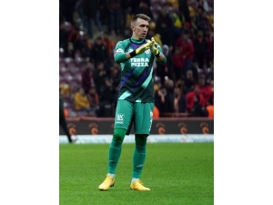 Derbinin En Deneyimlisi Muslera