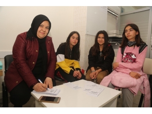 Erdemli Belediyesi Kurs Merkezi Yeni Döneme Hazırlanıyor