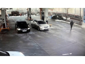 Direksiyon Hakimiyeti Kaybolan Araç Böyle Takla Attı