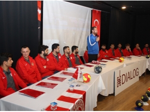 Cıp Travel Antalyaspor Sprcuları Öğrencilerle Bir Araya Geldi