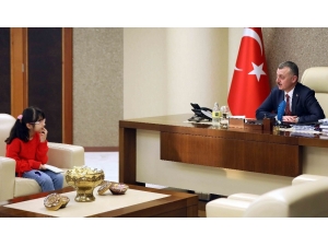 Başkan Büyükakın, Minik Öğrencinin Çevre Sorularını Yanıtladı