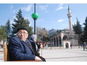 Soğuk Havanın Ardından Güneş Yüzünü Gösterdi