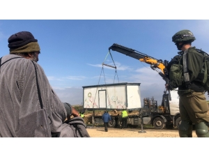 İsrail İşgal Güçleri, Seyyar Okula El Koydu