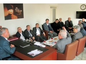 Taşköprü’ye Rakip Çıkan Araban’da Sarımsak Üreticileri Birliği Kuruldu