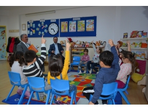 Minikler Kendi Müzik Aletlerini Yaptı