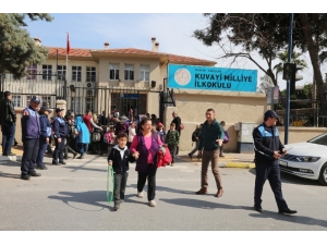 Toroslar Zabıtası, Okul Önlerinde Güvenlik Uygulaması Başlattı