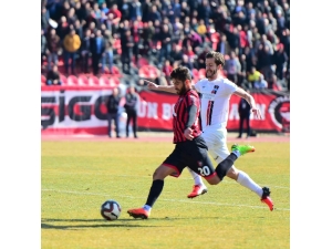 Tff 2. Lig: Uşakspor: 2-van Bbsk:1