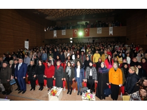 Yazar Kapaklıkaya’yı Vatandaşlarla Buluştu