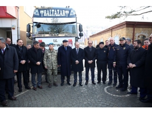 Bayburt’tan Deprem Bölgesine Yardımlar Devam Ediyor