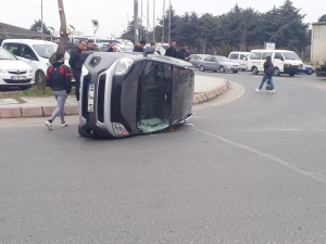 Emniyet Kemeri Taktılar, Kazayı Yara Almadan Atlattılar