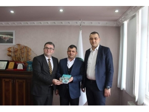 Başkan Koyuncu, Yunak’ı Ziyaret Etti