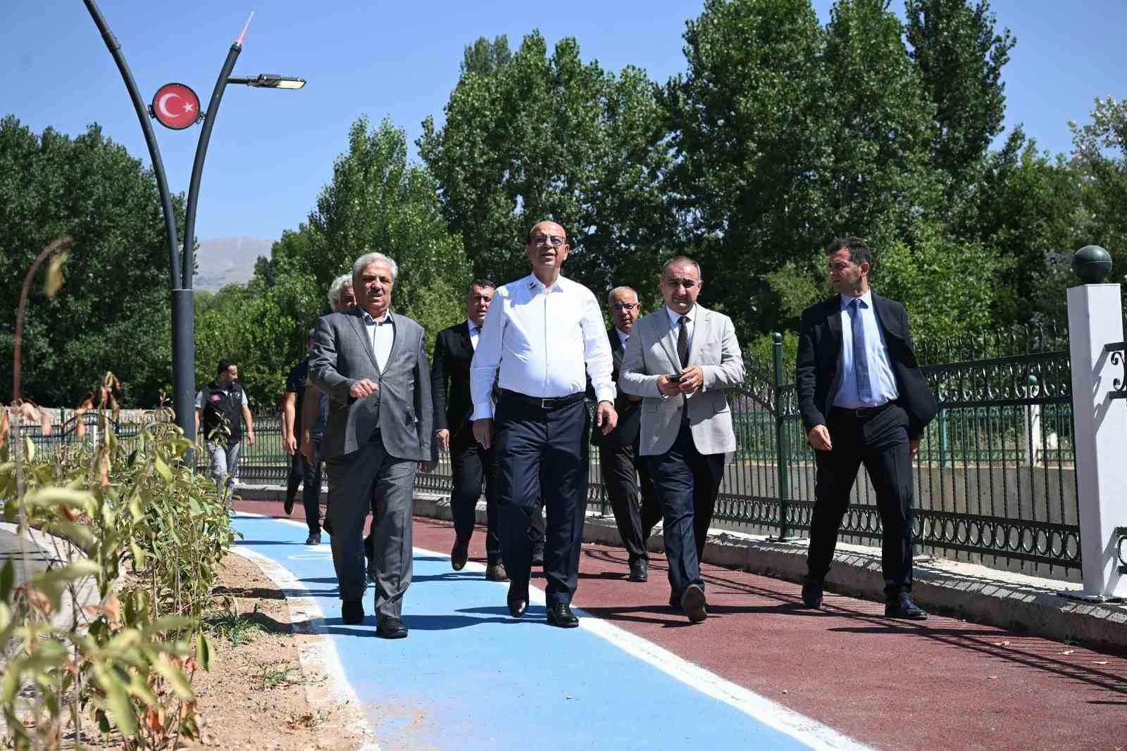 baskan-gecit-beylerderesi-yasam-vadisi-yesilyurt-un-turizm-ve-sosyal-yasamina-yeni-bir-soluk-getirecek